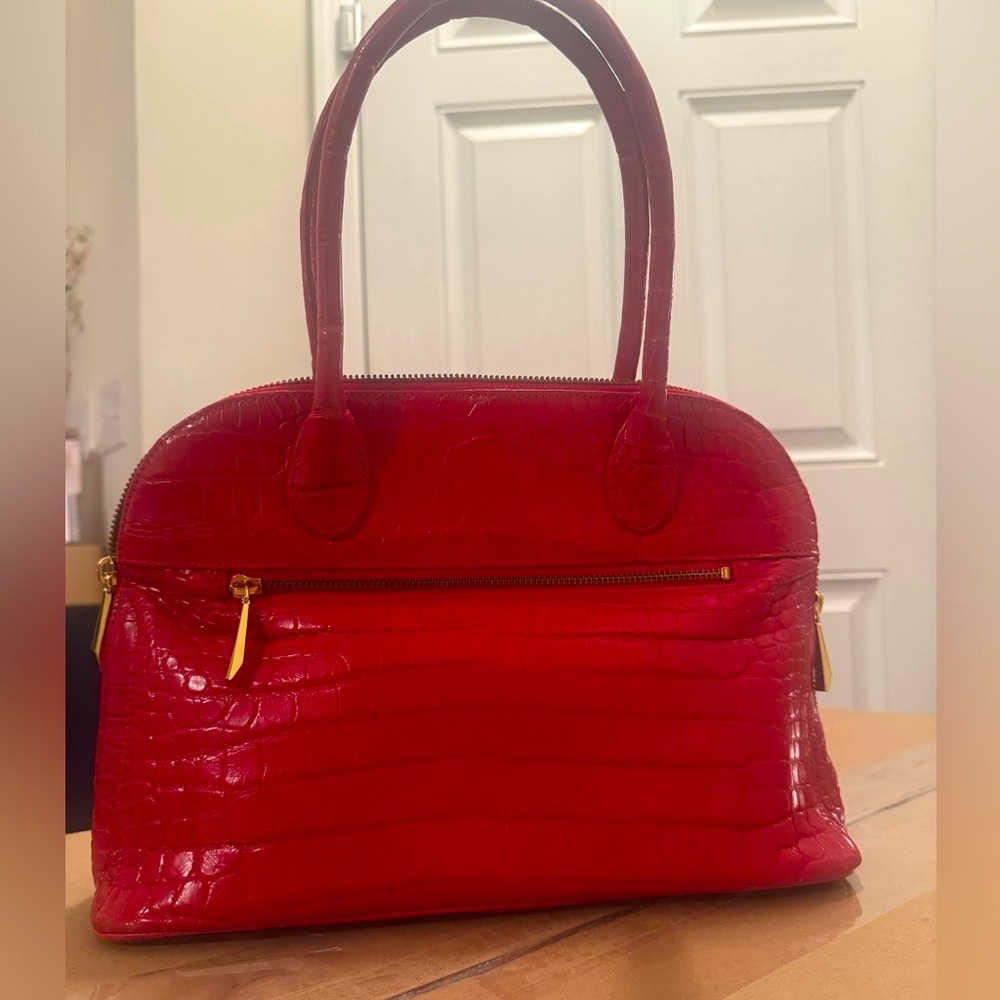 Premium alligator skin leather bag